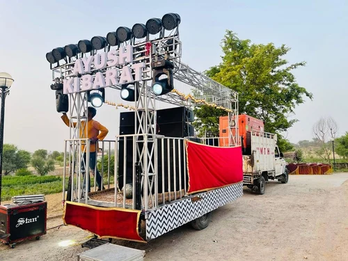 DJ on wheels
